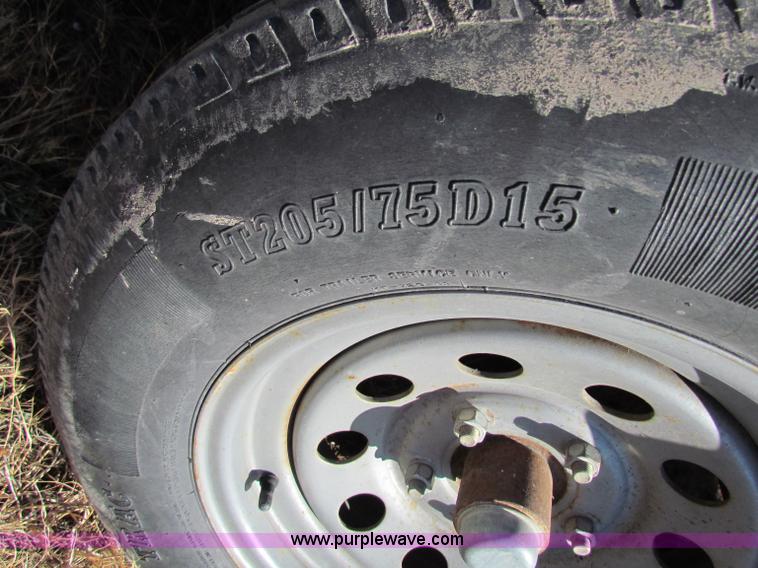 image for item V9404 2002 Ark City 18' tandem axle car trailer