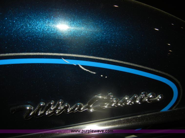 image for item V9977 2001 Harley Davidson USA Ultra Classic motorcycle