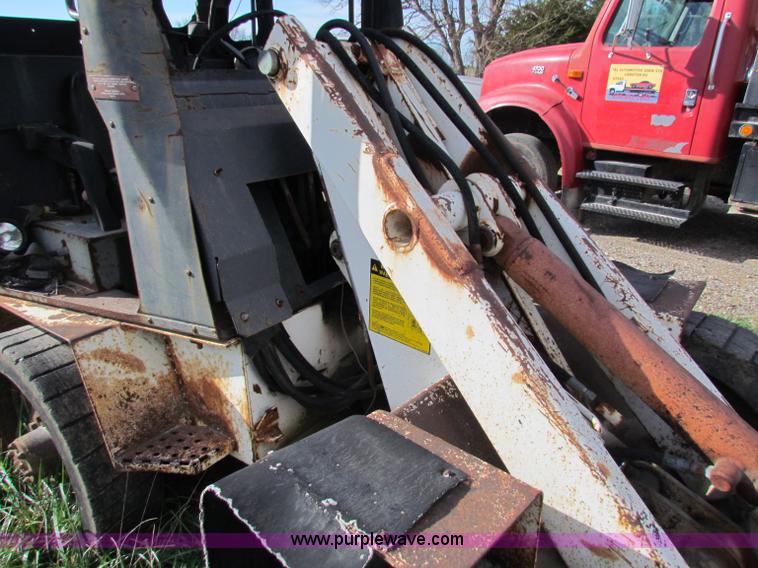 image for item B1664 Bobcat 1600 articulated loader