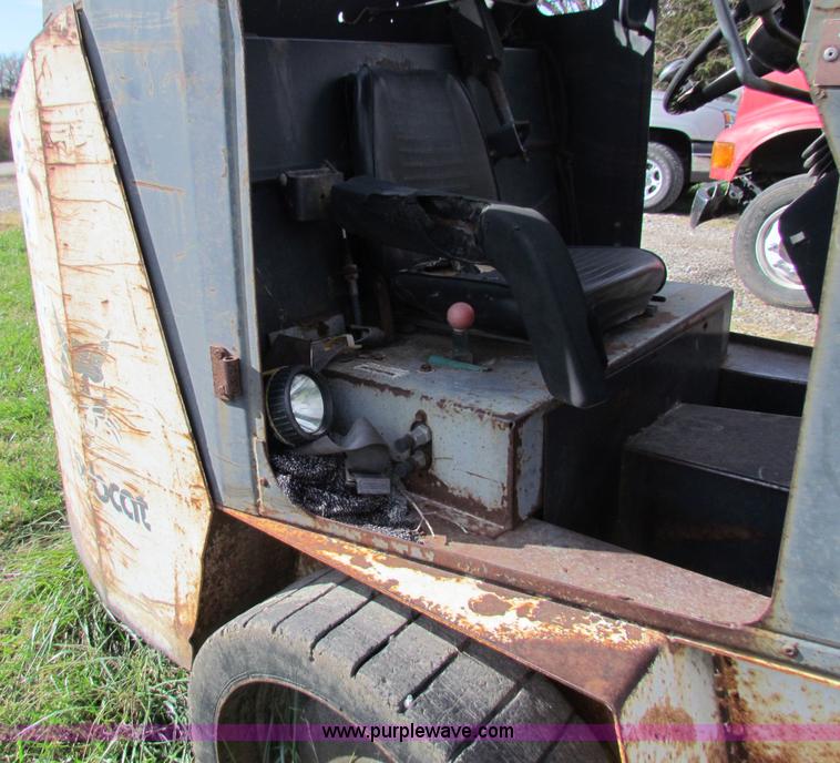 image for item B1664 Bobcat 1600 articulated loader