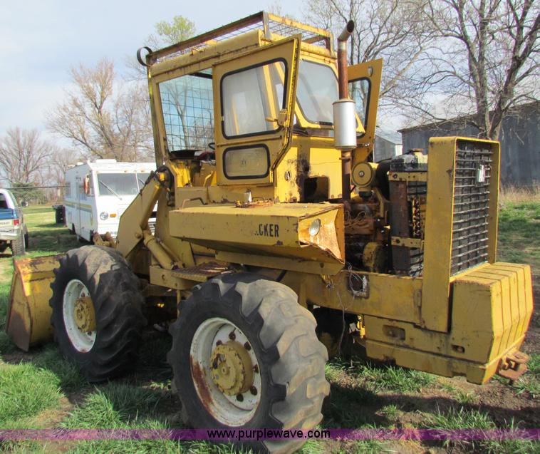 image for item B1665 International 3850D wheel loader