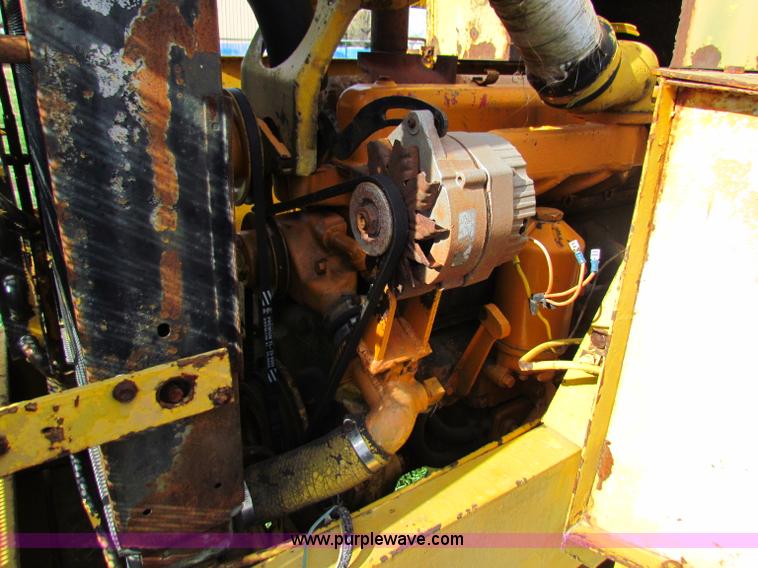 image for item B1665 International 3850D wheel loader