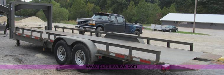 image for item B2889 2008 Loadmaster 24' drop deck gooseneck trailer