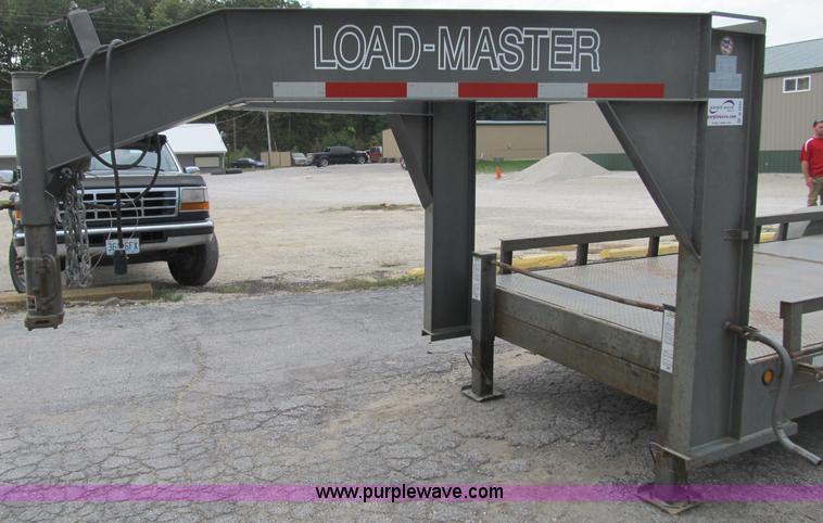 image for item B2889 2008 Loadmaster 24' drop deck gooseneck trailer