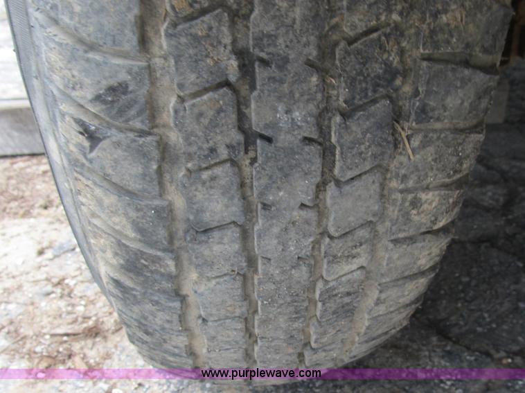 image for item B2889 2008 Loadmaster 24' drop deck gooseneck trailer