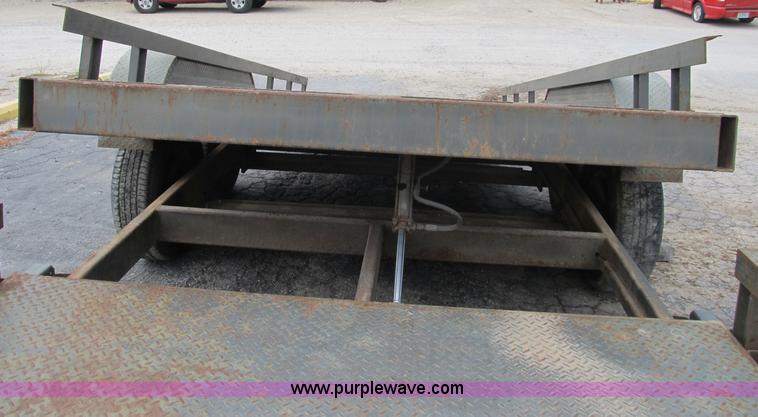 image for item B2889 2008 Loadmaster 24' drop deck gooseneck trailer