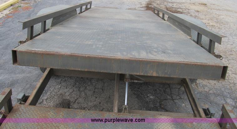 image for item B2889 2008 Loadmaster 24' drop deck gooseneck trailer