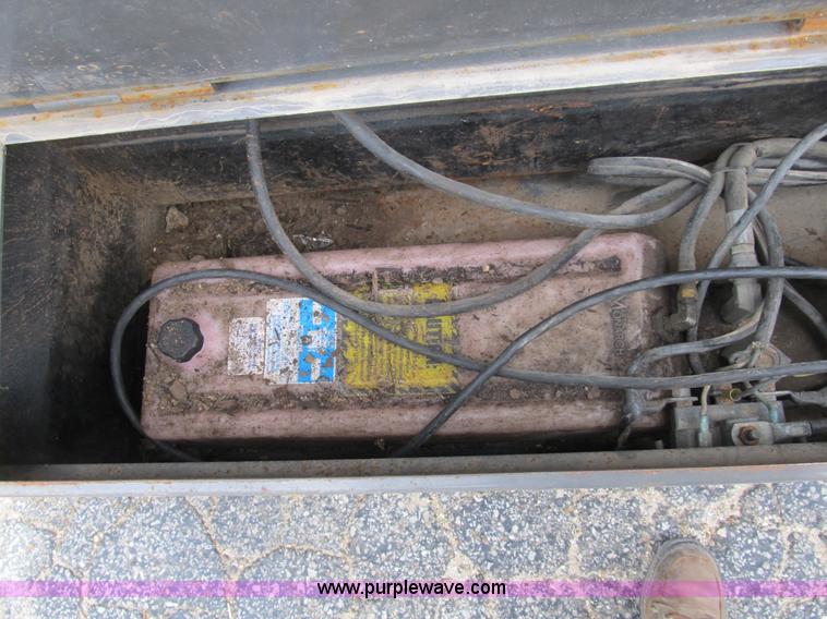 image for item B2890 2008 Loadmaster 16' dump bed trailer