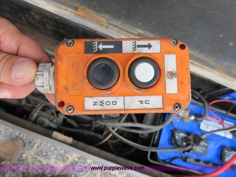 image for item B2890 2008 Loadmaster 16' dump bed trailer