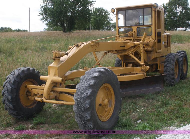image for item B6703 Caterpillar 12 motor grader
