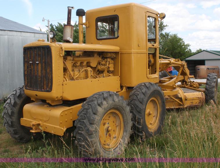 image for item B6703 Caterpillar 12 motor grader