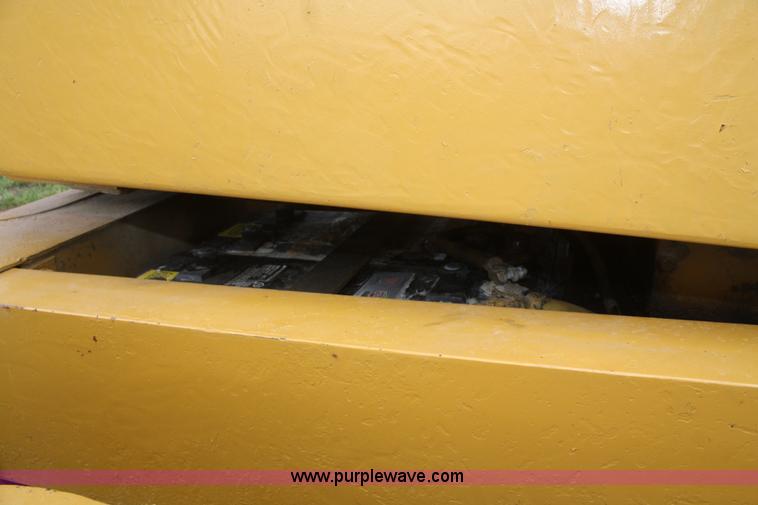 image for item B6703 Caterpillar 12 motor grader