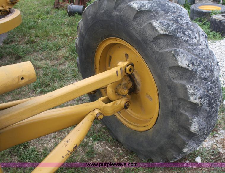 image for item B6703 Caterpillar 12 motor grader