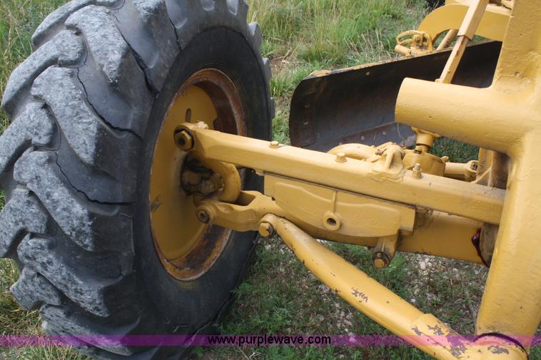 image for item B6703 Caterpillar 12 motor grader