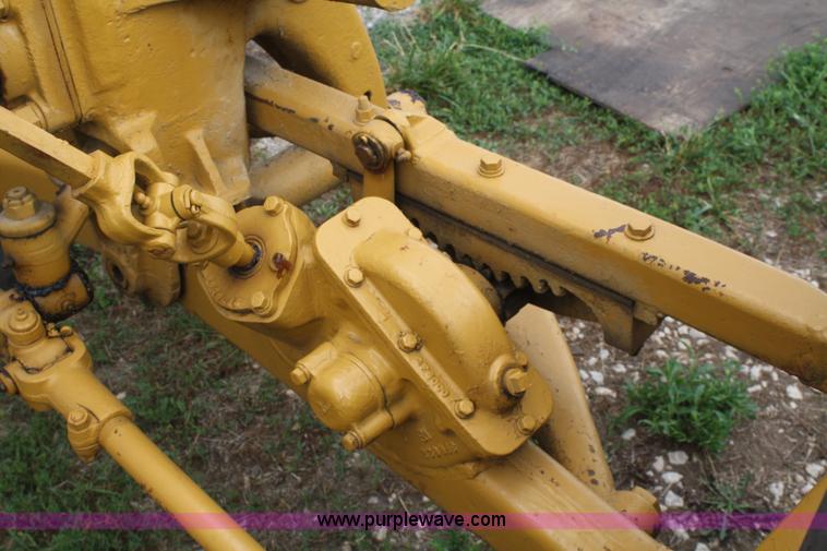 image for item B6703 Caterpillar 12 motor grader