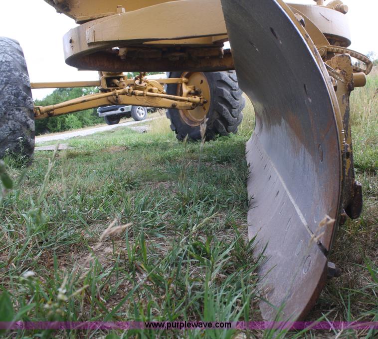 image for item B6703 Caterpillar 12 motor grader