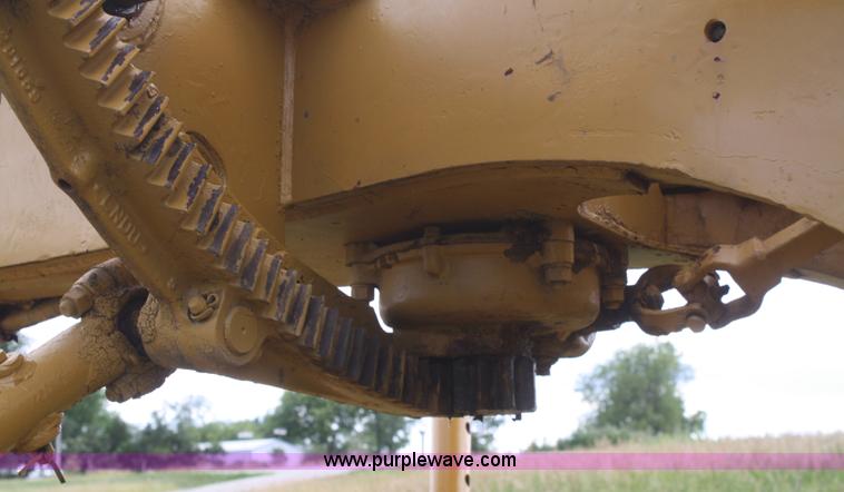 image for item B6703 Caterpillar 12 motor grader