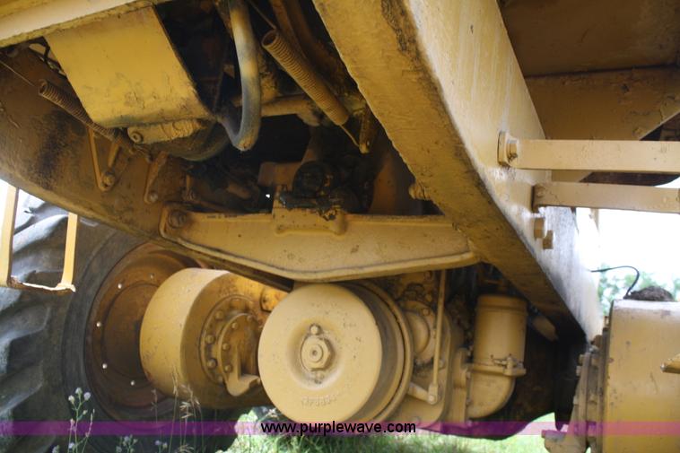 image for item B6703 Caterpillar 12 motor grader