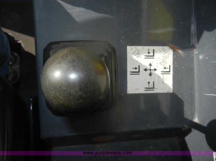 image for item D4652 2006 Mustang 634 telehandler