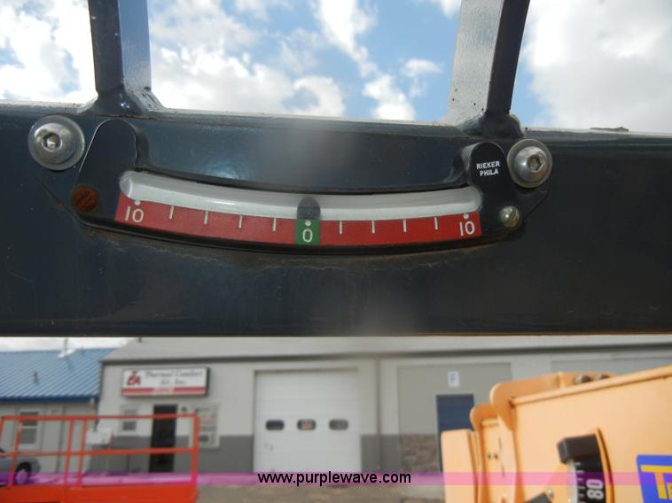 image for item D4652 2006 Mustang 634 telehandler