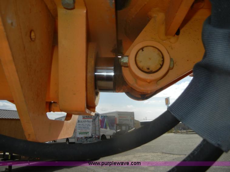 image for item D4652 2006 Mustang 634 telehandler