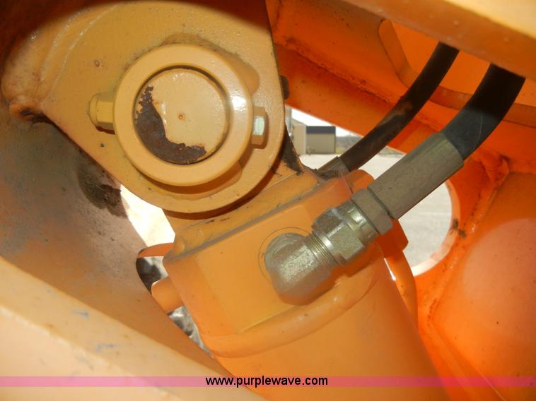 image for item D4652 2006 Mustang 634 telehandler