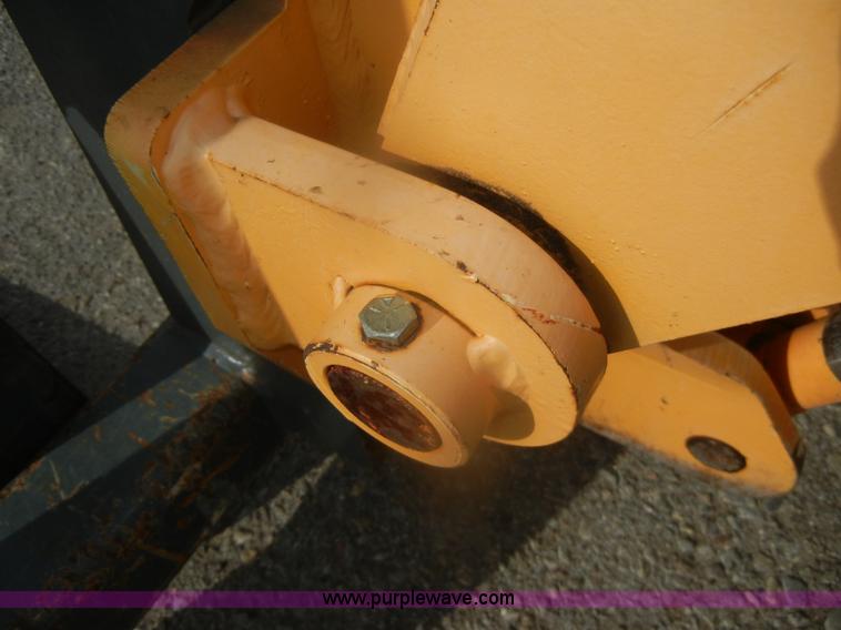 image for item D4652 2006 Mustang 634 telehandler