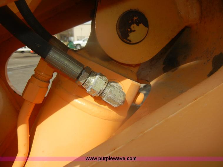 image for item D4652 2006 Mustang 634 telehandler