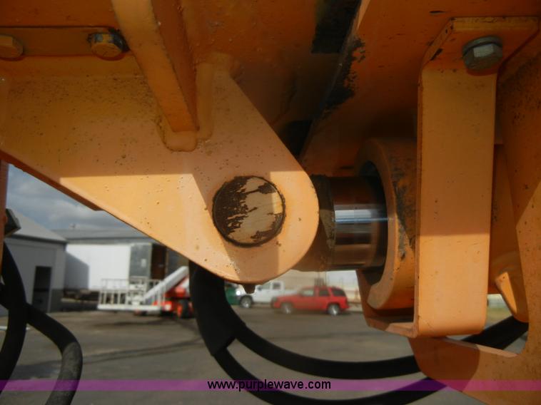 image for item D4652 2006 Mustang 634 telehandler