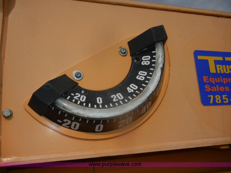 image for item D4652 2006 Mustang 634 telehandler