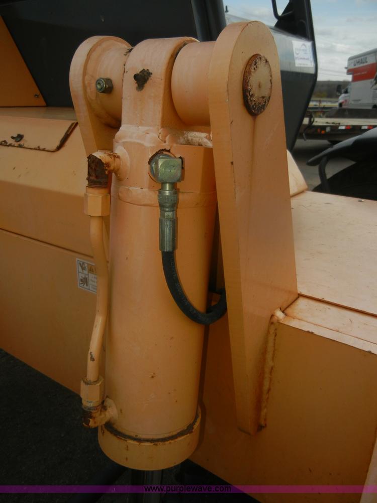 image for item D4652 2006 Mustang 634 telehandler