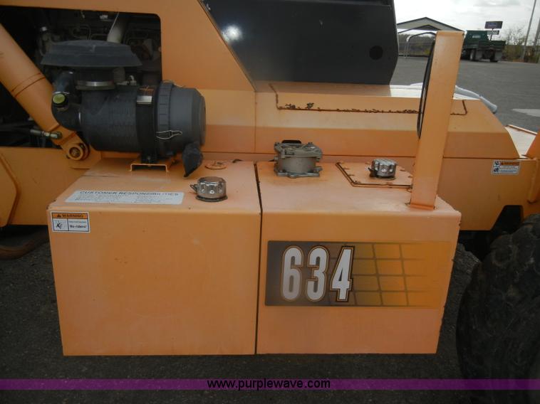 image for item D4652 2006 Mustang 634 telehandler