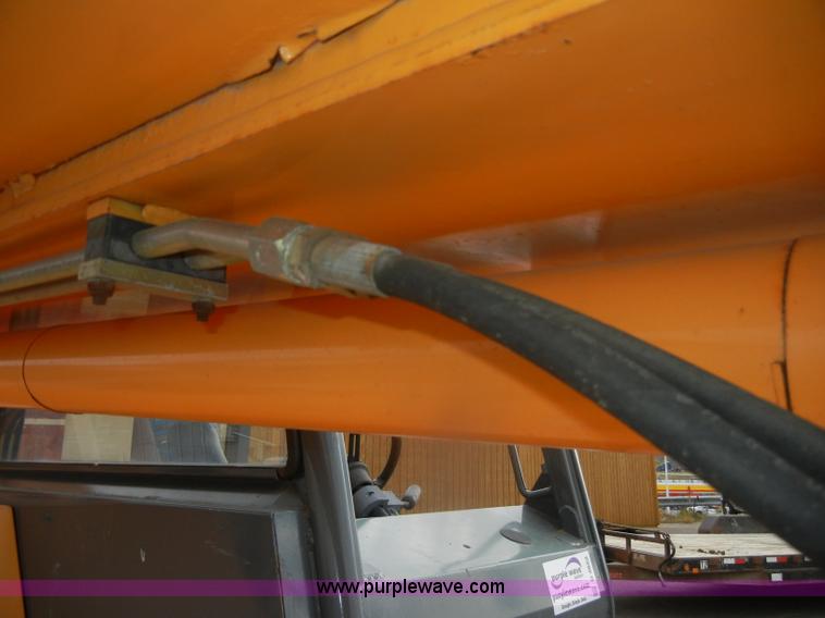 image for item D4652 2006 Mustang 634 telehandler