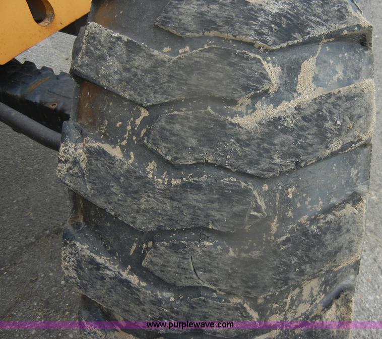 image for item D4652 2006 Mustang 634 telehandler