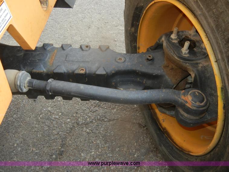 image for item D4652 2006 Mustang 634 telehandler