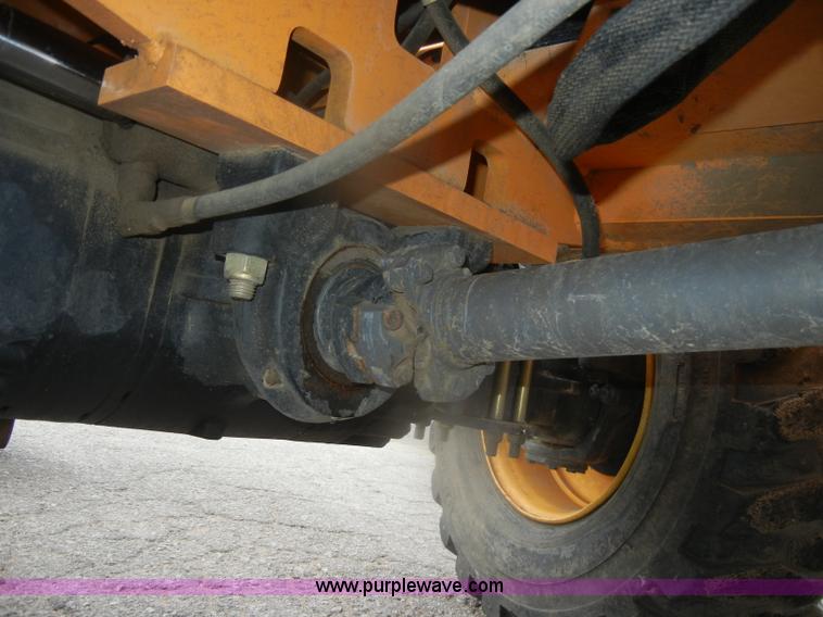 image for item D4652 2006 Mustang 634 telehandler