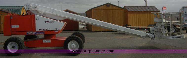 image for item D4653 1999 Snorkel TB37 boom lift