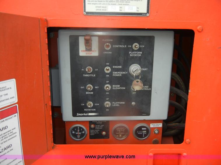 image for item D4653 1999 Snorkel TB37 boom lift