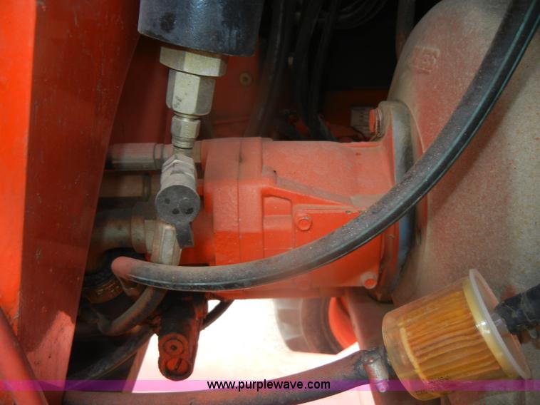 image for item D4653 1999 Snorkel TB37 boom lift