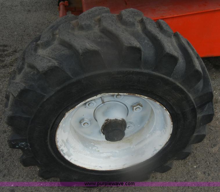 image for item D4653 1999 Snorkel TB37 boom lift