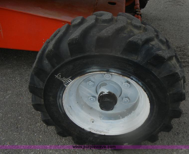 image for item D4653 1999 Snorkel TB37 boom lift