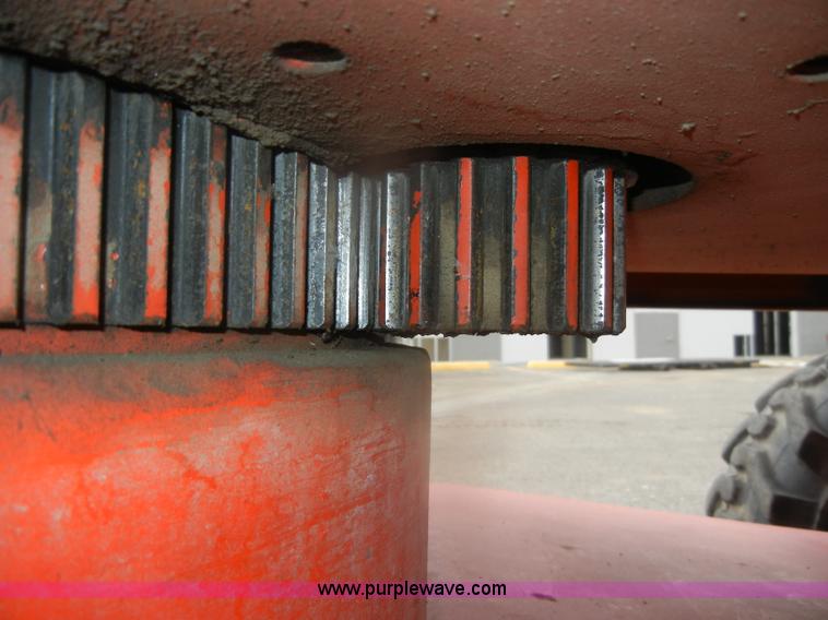 image for item D4653 1999 Snorkel TB37 boom lift