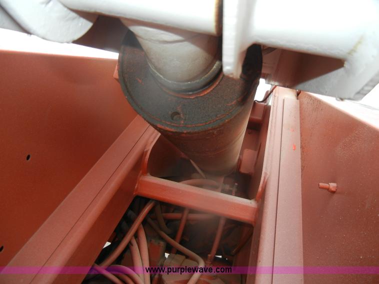 image for item D4653 1999 Snorkel TB37 boom lift