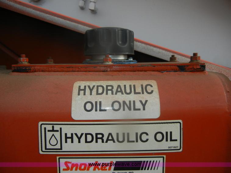 image for item D4653 1999 Snorkel TB37 boom lift