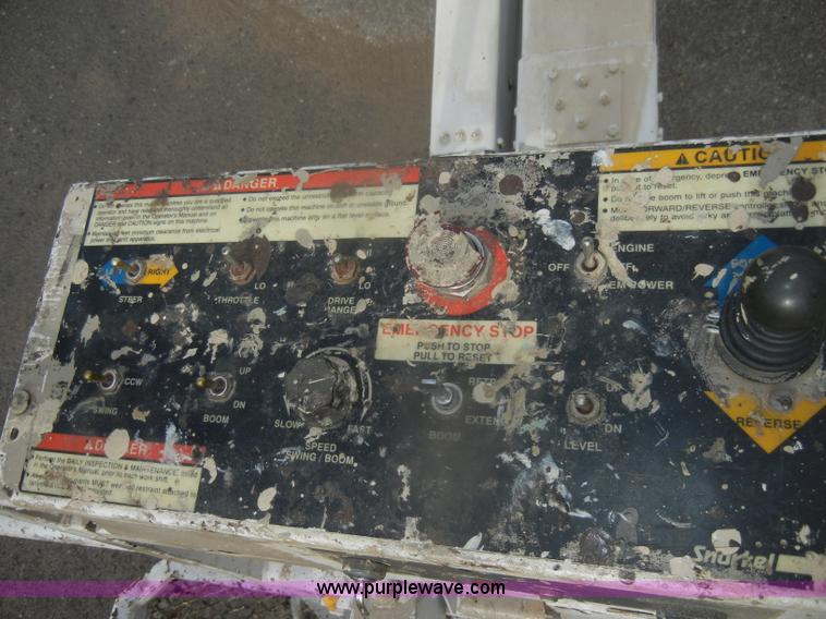 image for item D4653 1999 Snorkel TB37 boom lift