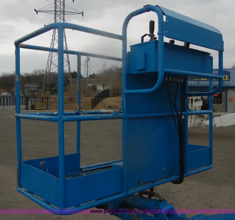 image for item D4654 1997 Genie Z-45/22 boom lift