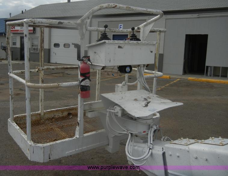 image for item D4655 1999 Snorkel TB60 boom lift