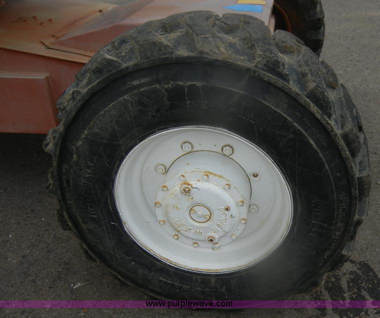 image for item D4655 1999 Snorkel TB60 boom lift