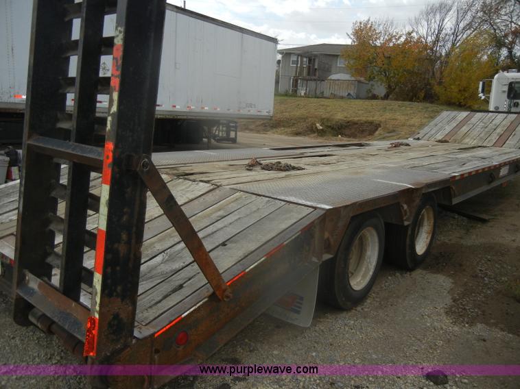 image for item D4658 2002 Pitts 35 ton lowboy trailer