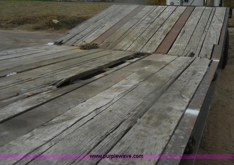 image for item D4658 2002 Pitts 35 ton lowboy trailer